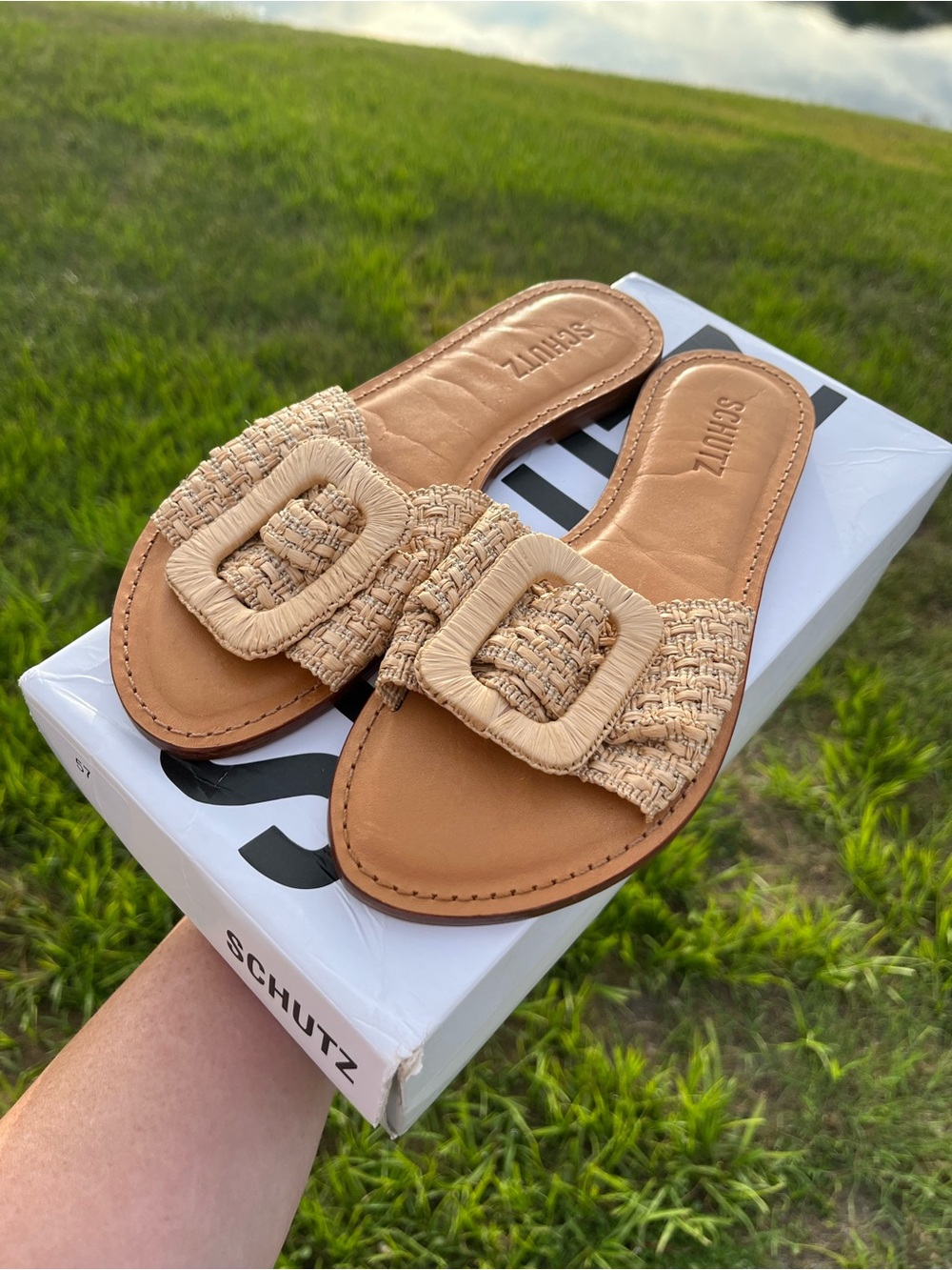 Like New SCHUTZ Beige Woven Buckle Slide Sandals Size 7.5B